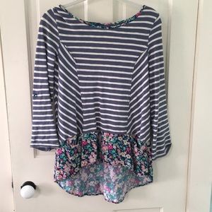 ANTHROPOLOGIE FLOWY TOP